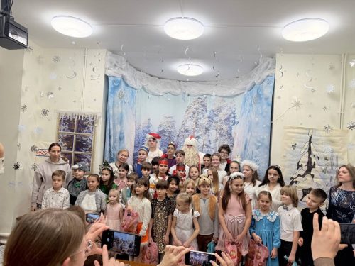 Рождественский праздник в храме святителя Николая Мирликийского в Отрадном