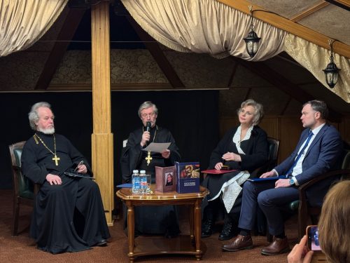 В храме Покрова Пресвятой Богородицы в Медведкове почтили память митрофорного протоиерея Владимира Тимакова