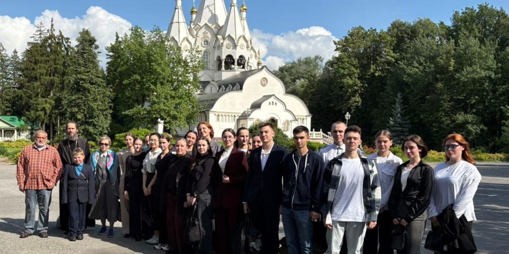Храм Благовещения Пресвятой Богородицы в Раево организовал поездку на Бутовский полигон для курсантов Московского университета МВД России имени В.Я. Кикотя