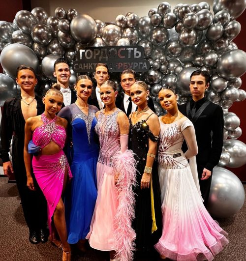 Ученики школы бального танца «Душа» при православной школе имени преподобного Сергия Радонежского в усадьбе Свиблово приняли участие в турнире в Санкт-Петербурге