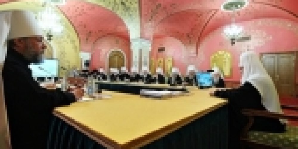 Святейший Патриарх Кирилл возглавил первое за столетие совместное заседание Священного Синода и Высшего Церковного Совета Русской Православной Церкви