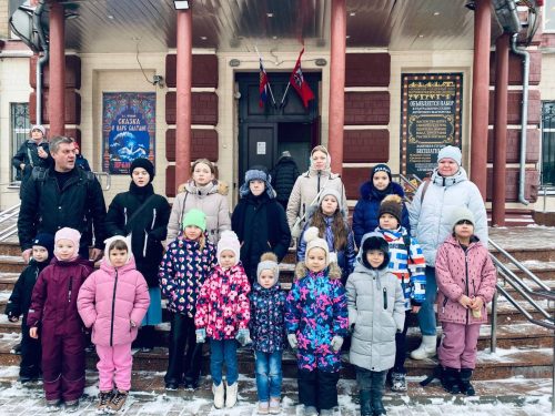 Воспитанники воскресной школой храма святителя Николая Мирликийского в Отрадном посмотрели театральную постановку «Рождество»