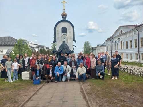 Паломники из храма святых равноапостольных Мефодия и Кирилла в Ростокине побывали в Калязине и Кашине