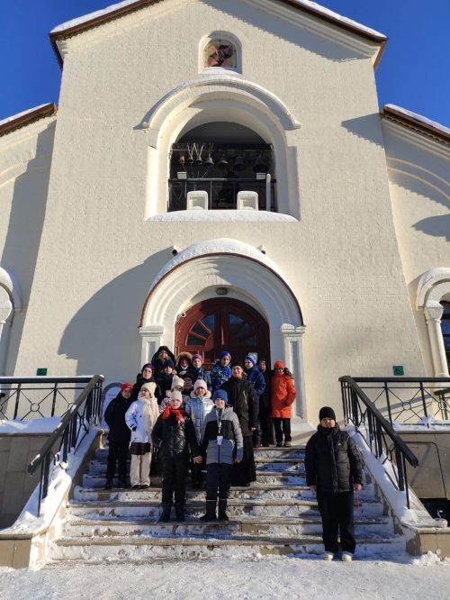 Ученики четвертого класса школы №1554 побывали в храме иконы Божией Матери «Неопалимая Купина» в Отрадном