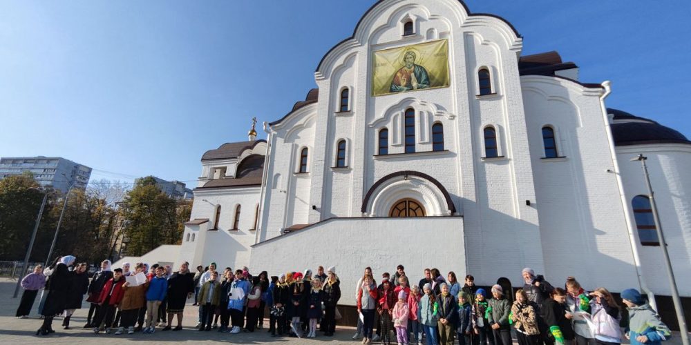 Храм Казанской иконы Божией матери в Лосиноостровской провел игру-викторину «Покровские старты»