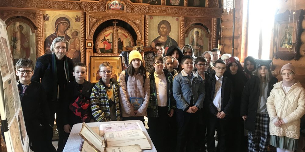 Мероприятия, посвященные Дню православной книги, прошли в храме в честь иконы Божией Матери «Иверская» в Бабушкине