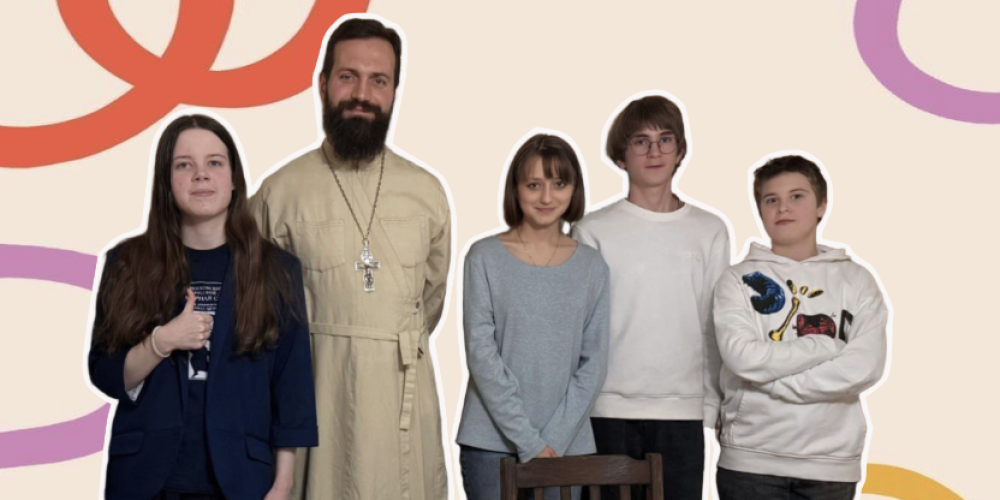 В подростковом клубе при храме Положения Ризы Пресвятой Богородицы во Влахерне, в Леонове прошла встреча со священником