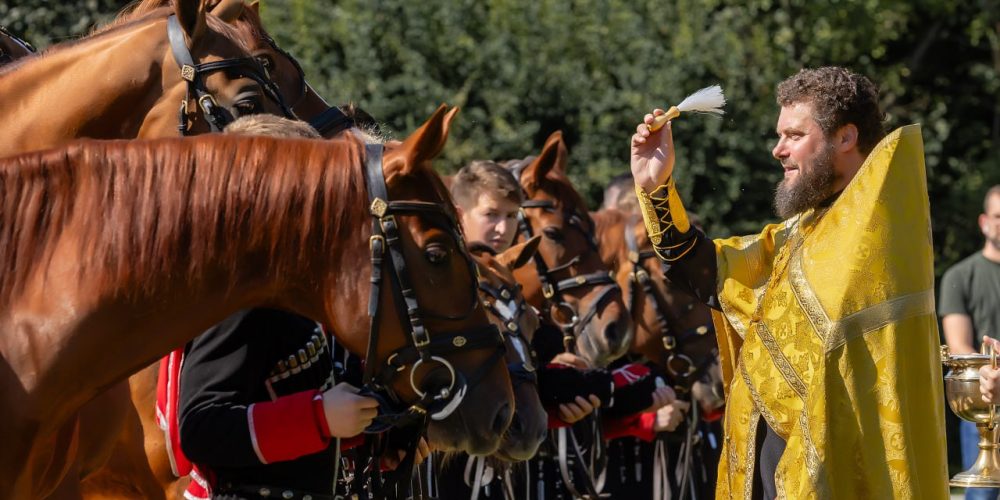 Традиционный молебен, посвященный памяти святых мучеников Флора и Лавра, состоялся в храме-часовне на ВДНХ