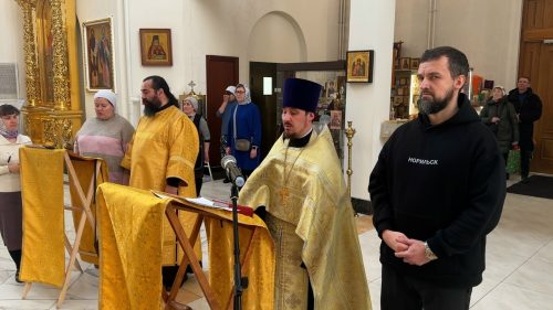 В храме святых равноапостольных Мефодия и Кирилла в Ростокине обсудили современные подходы к отказу от зависимостей