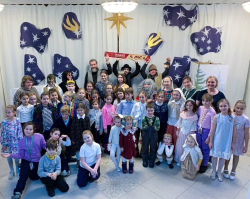 Воскресная школа Ростокинского храма начала показы детского спектакля «Звездный мальчик»