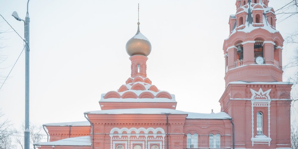 Учащиеся 3 и 4 классов школы №1539 посетили храм Живоначальной Троицы при бывшем приюте Бахрушиных