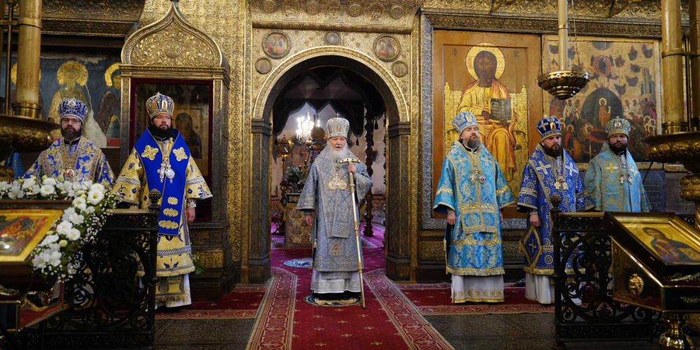 В праздник Успения Пресвятой Богородицы митрополит Арсений сослужил Предстоятелю Русской Церкви за Литургией в Успенском соборе Московского Кремля