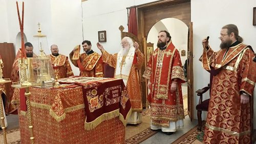 Митрополит Арсений сослужил за Литургией в Свято-Юрьевом монастыре Великого Новгорода