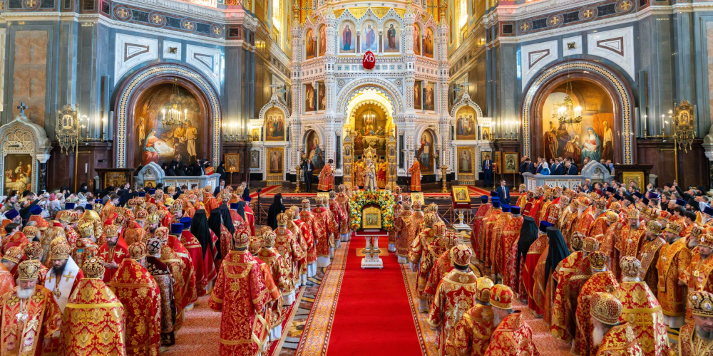 В день памяти равноапостольных Мефодия и Кирилла митрополит Арсений сослужил за Литургией Предстоятелю Русской Церкви в Храме Христа Спасителя