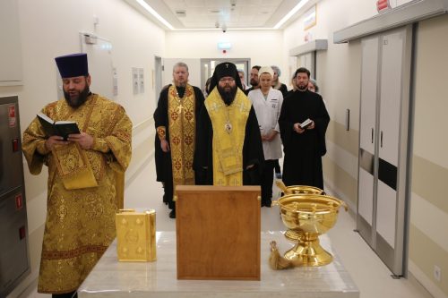 Архиепископ Егорьевский Матфей совершил освящение диагностического отделения Московского клинического научного центра имени А.С. Логинова