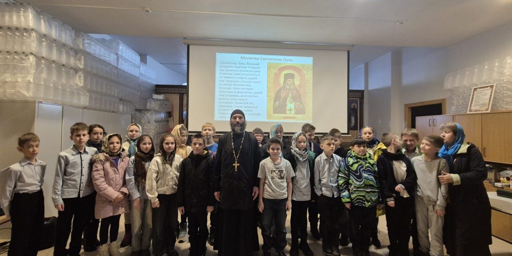 В киноклубе для школьников храма Торжества Православия в Алтуфьево прошла встреча с четвертоклассниками школы №305
