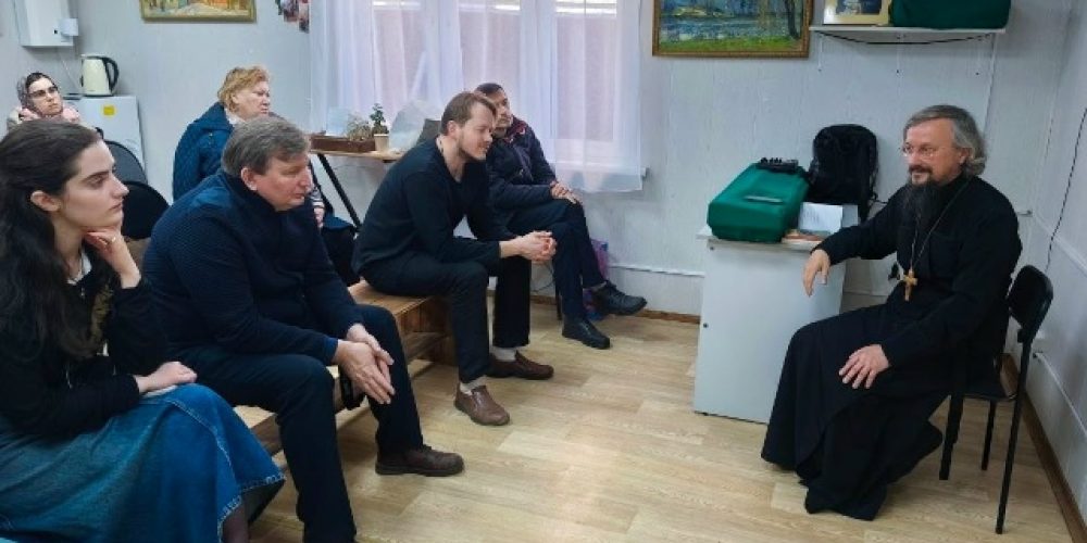 В храме святителя Макария (Невского), митрополита Московского и Коломенского, в Бутырском доктор богословия и профессор библеистики – игумен Арсений (Соколов) прочитал лекцию о двенадцати малых пророках