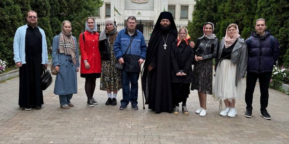 Паломническая поездка молодежи храма Тихвинской иконы Божией Матери в Алексеевском