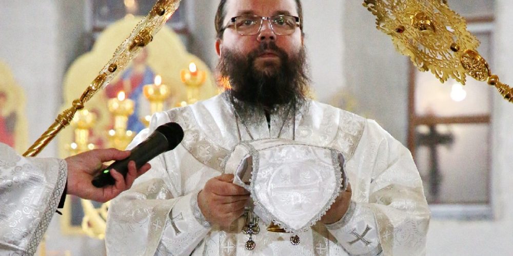 В праздник Рождества Христова архиепископ Егорьевский Матфей совершил великую вечерню, утреню и Божественную литургию в храме Успения Божией Матери в Останкине