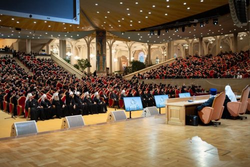 Митрополит Звенигородский Арсений принял участие в Епархиальном собрании города Москвы под председательством Святейшего Патриарха Кирилла