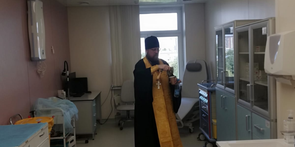 Клирик храма святых равноапостольных Мефодия и Кирилла в Ростокино посетил хоспис