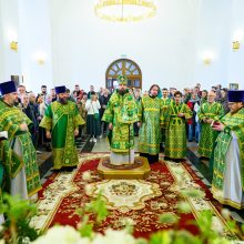 В день празднования Входа Господня в Иерусалим митрополит Арсений совершил Божественную литургию в храме Успения Пресвятой Богородицы в Останкине