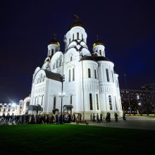 В канун Великой Субботы митрополит Арсений совершил утреню с чином погребения Плащаницы Господа Иисуса Христа