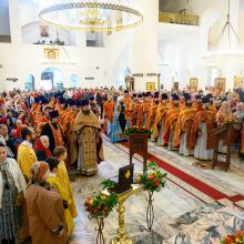 В Светлую Субботу митрополит Арсений совершил Литургию в храме Собора Московских святых в Бибиреве