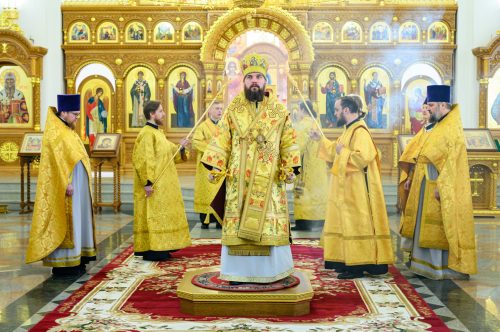 Митрополит Арсений совершил Божественную литургию в храме Успения Пресвятой Богородицы в Останкине в Неделю сыропустную