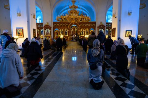 Митрополит Арсений совершил вечерню с чином прощения в храме Успения Пресвятой Богородицы в Останкине