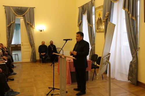 В храме Живоначальной Троицы в Свиблово прошла лекция В.Д. Ирзабекова о Церковнославянском языке