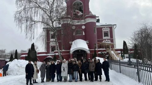 Магистранты Московского архитектурного университета посетили храм Тихвинской иконы Божией Матери в Алексеевском