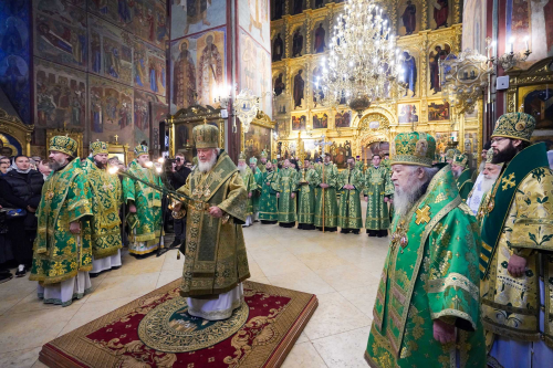 В день памяти преподобного Сергия Радонежского митрополит Арсений сослужил Предстоятелю Русской Церкви за Литургией в Успенском соборе Троице-Сергиевой лавры