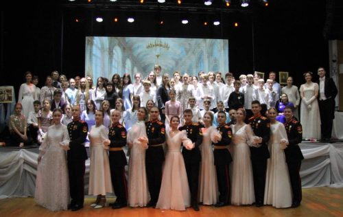 Храм иконы Божией Матери «Отрада и Утешение» в Ярославском провел традиционный Покровский бал
