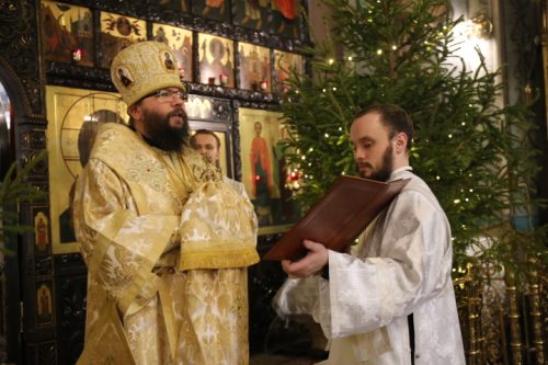В праздник Рождества Христова архиепископ Матфей совершил Литургию в храме святых мучеников Адриана и Наталии в Бабушкине