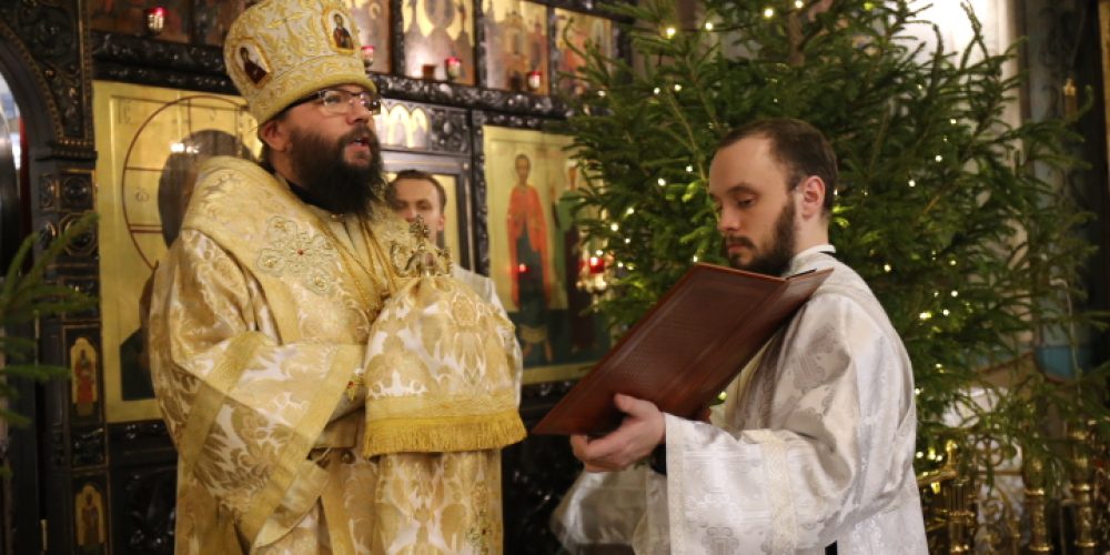 В праздник Рождества Христова архиепископ Матфей совершил Литургию в храме святых мучеников Адриана и Наталии в Бабушкине
