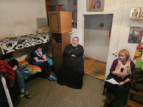 Клирик храма Собора Московских Святых в Бибиреве посетил социальный дом «Ной»