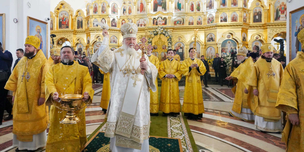 Святейший Патриарх Кирилл освятил Успенский храм в Останкине