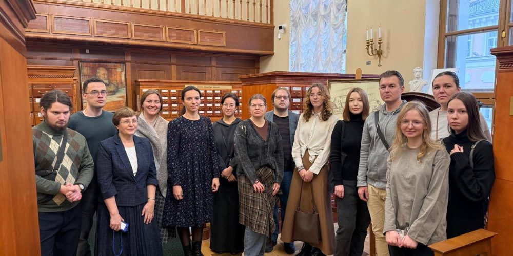 Российскую государственную библиотеку посетила молодежь храма Тихвинской иконы Божией Матери в Алексеевском