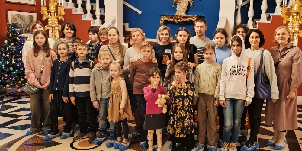 Прихожане храма святых равноапостольных Мефодия и Кирилла в Ростокино съездили в рождественские паломничества