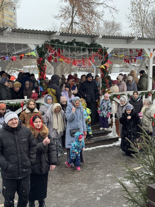 В храме иконы Божией Матери «Отрада и Утешение» в Ярославском весело встретили начало Масленицы