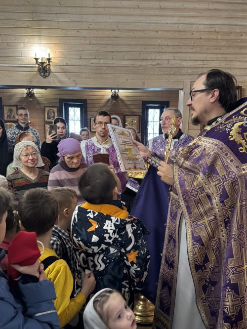 Храм иконы Божией Матери «Отрада и Утешение» в Ярославском получил благодарственную грамоту за поддержку и активное участие в помощи бойцам СВО