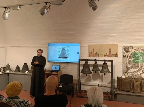 В храме Живоначальной Троицы в усадьбе Свиблово прошла познавательна лекция на тему «История колоколов и традиция звонов»