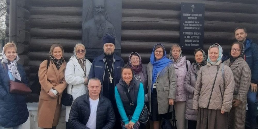 Прихожане храма святых равноапостольных Мефодия и Кирилла в Ростокине совершили паломничество по местам жития святителя Афанасия (Сахарова)