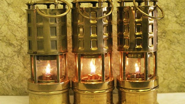 Благодатный огонь можно будет получить в храме иконы Божией Матери «Нечаянная Радость» в Марьиной роще