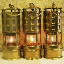 Благодатный огонь можно будет получить в храме иконы Божией Матери «Нечаянная Радость» в Марьиной роще