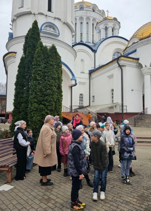 Учащиеся школы №1412 побывали в гостях в храме преподобного Сергия Радонежского в Бибиреве