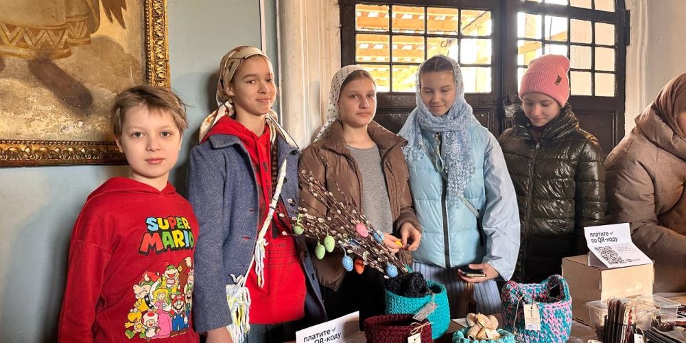 В храме Тихвинской иконы Божией Матери в Алексеевском прошла благотворительная ярмарка