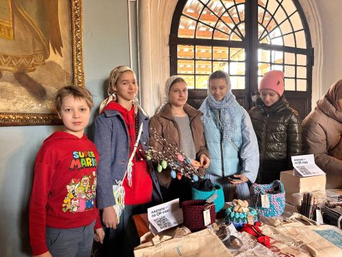 В храме Тихвинской иконы Божией Матери в Алексеевском прошла благотворительная ярмарка