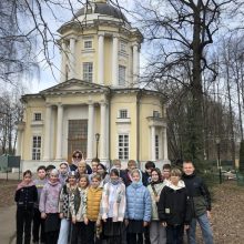 В храме Владимирской иконы Божией Матери в Виноградове прошла экскурсия для учеников 4 класса школы №709